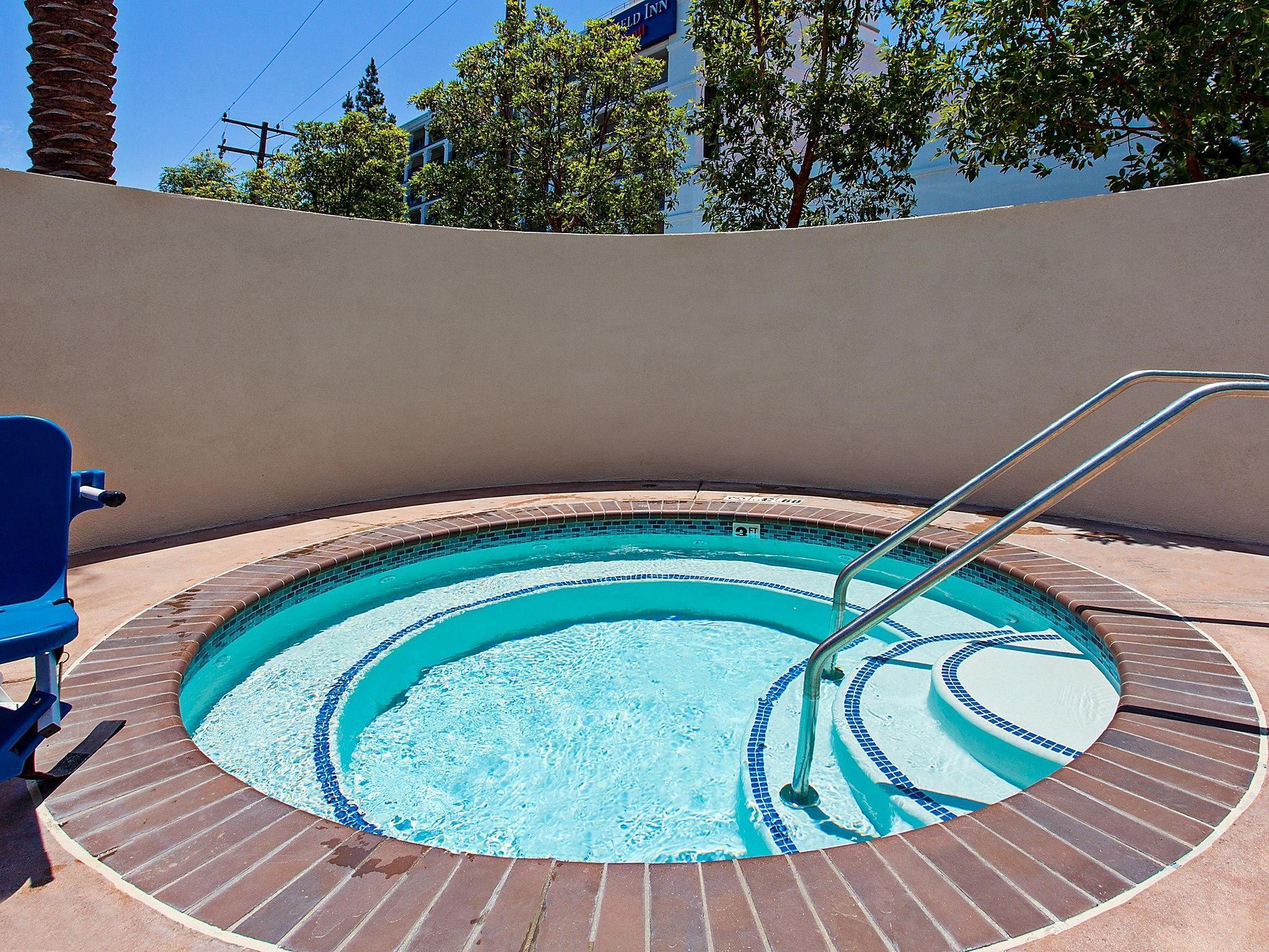 Holiday Inn Express & Suites Anaheim Resort Area By Ihg Eksteriør bilde